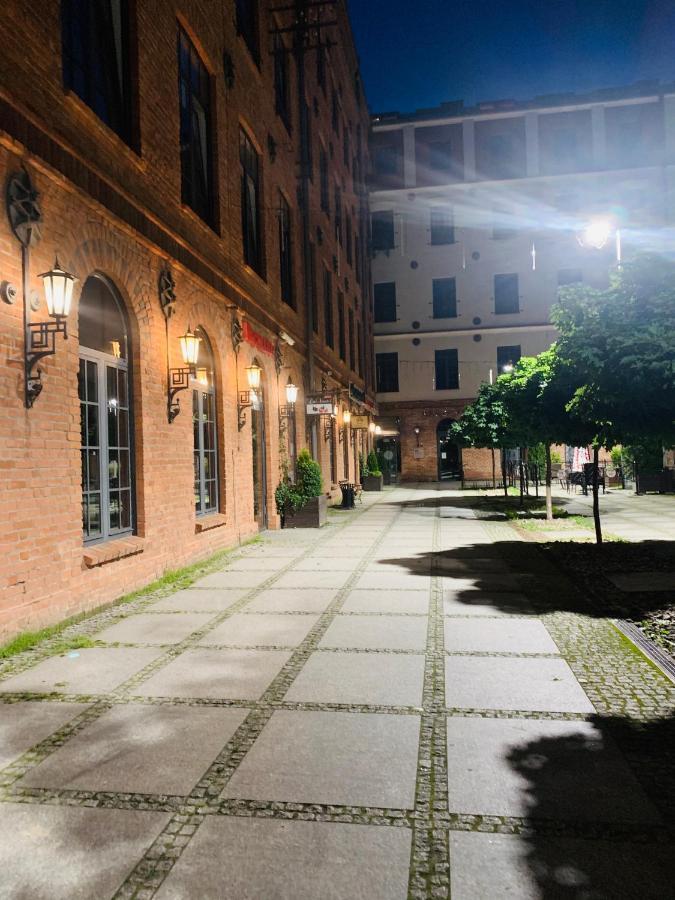 Apartament Stara Przedzalnia Жирардув Экстерьер фото